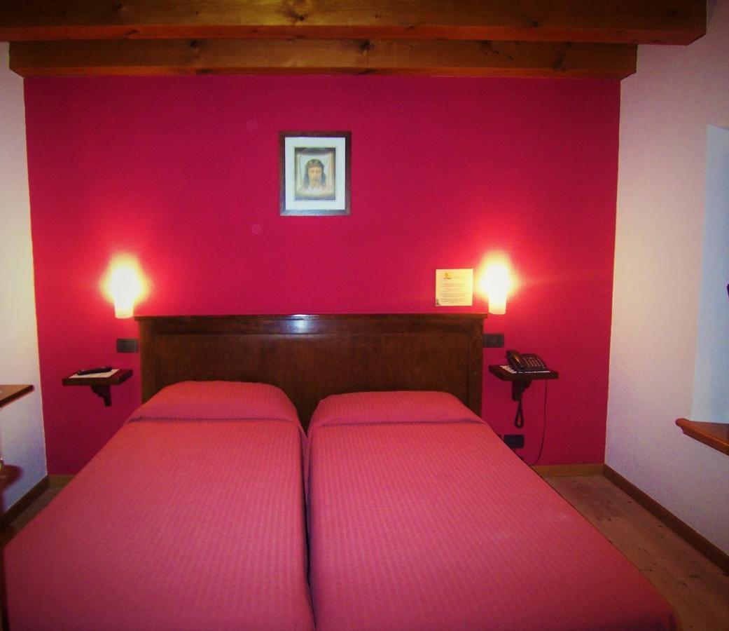 Agriturismo Al Casale คอ-ดรอยโป ภายนอก รูปภาพ