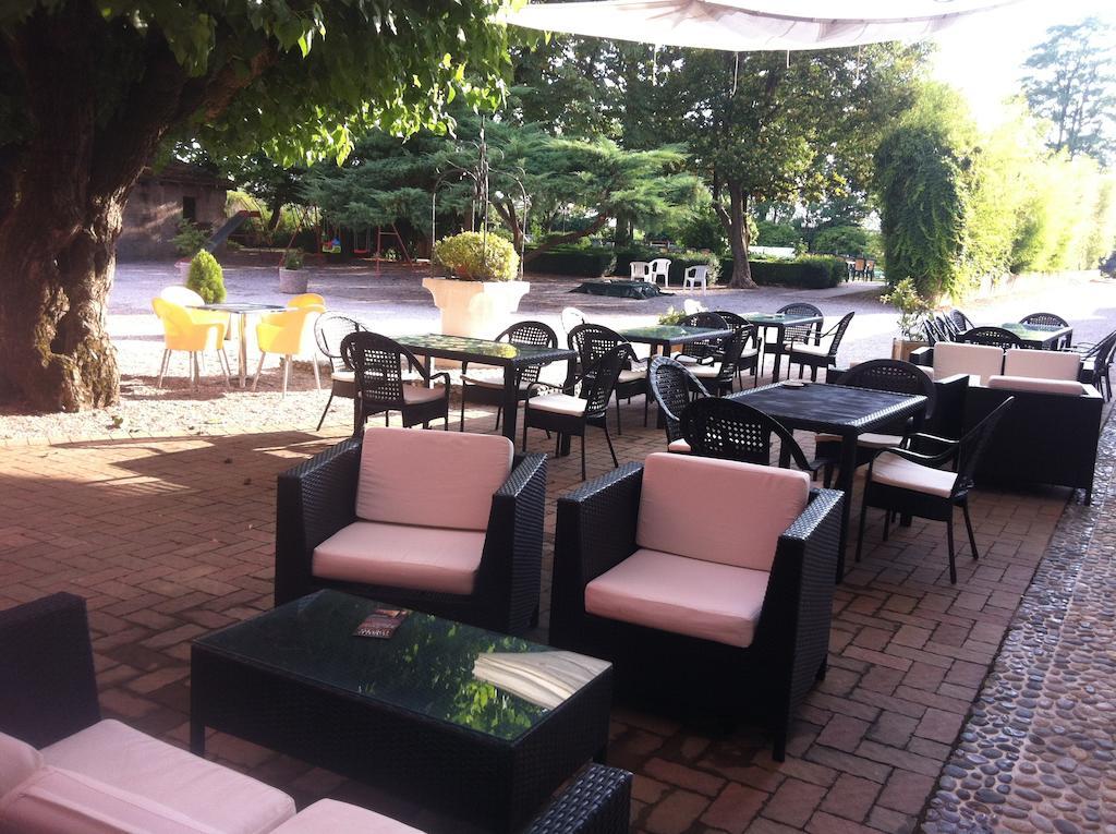 Agriturismo Al Casale คอ-ดรอยโป ภายนอก รูปภาพ
