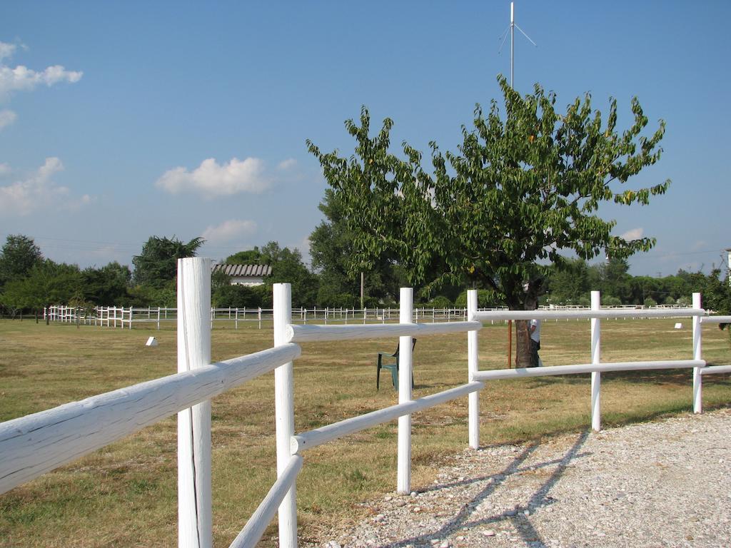 Agriturismo Al Casale คอ-ดรอยโป ภายนอก รูปภาพ