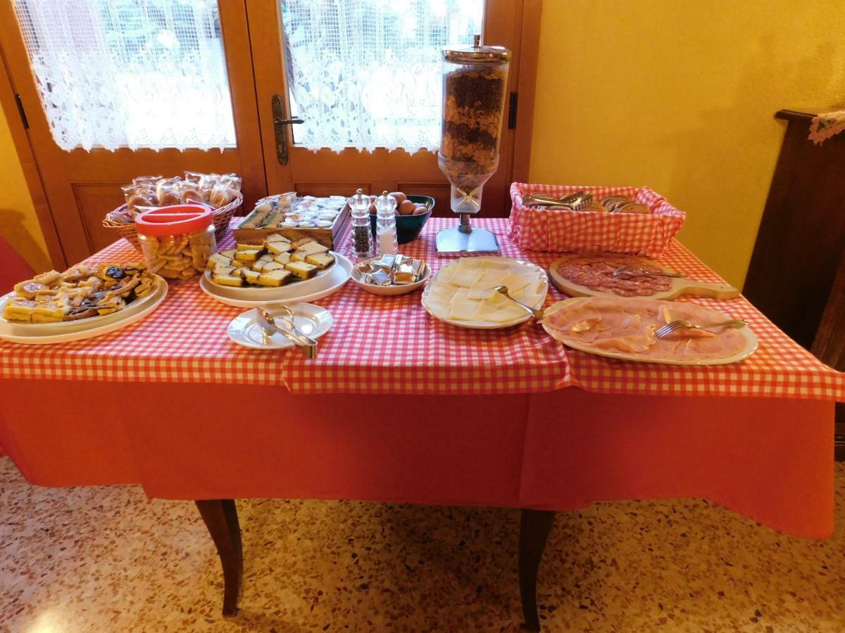 Agriturismo Al Casale คอ-ดรอยโป ภายนอก รูปภาพ