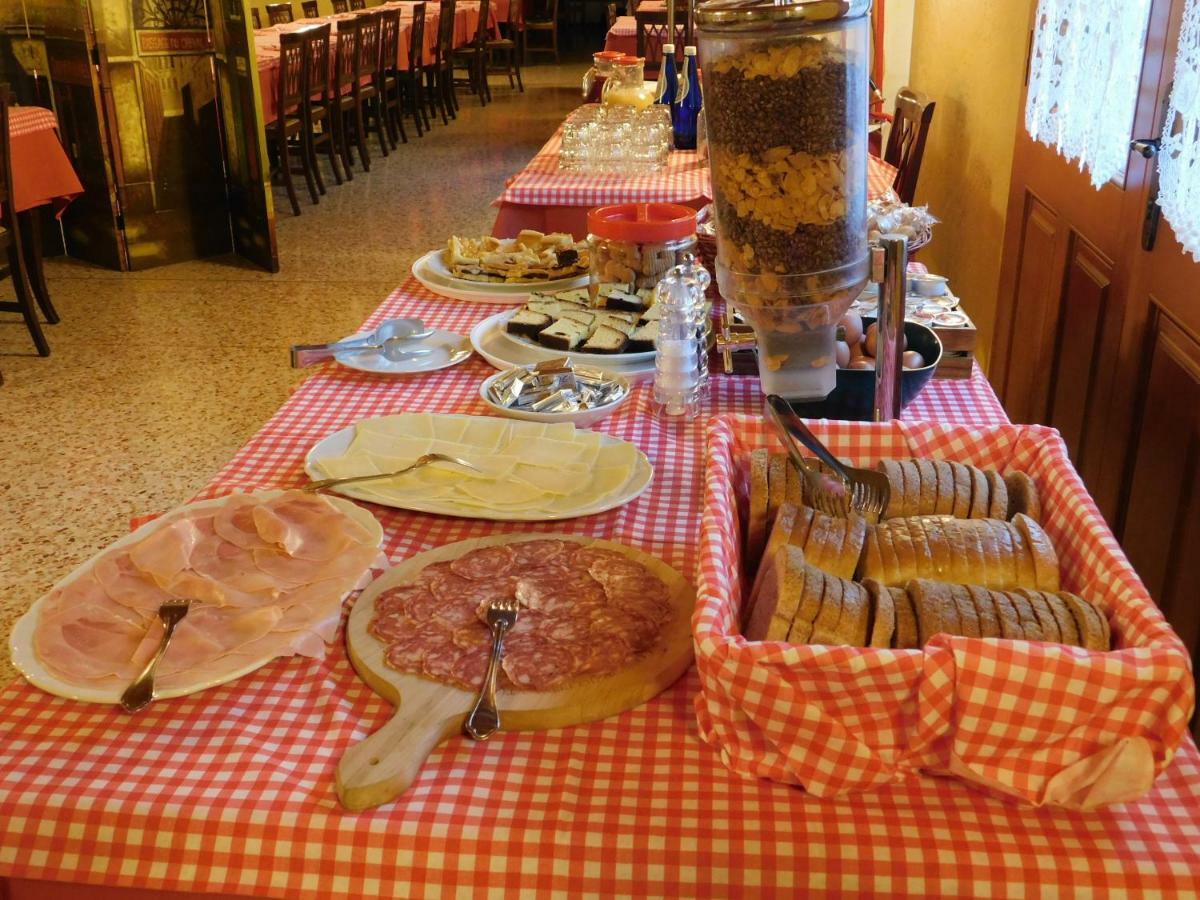 Agriturismo Al Casale คอ-ดรอยโป ภายนอก รูปภาพ